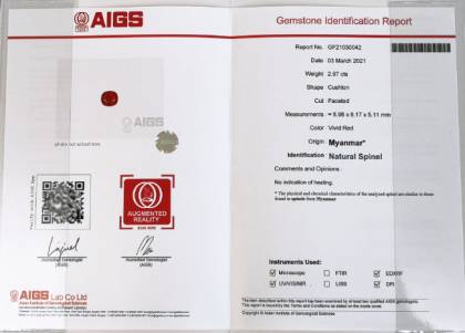 Spinell rot Zertifikat